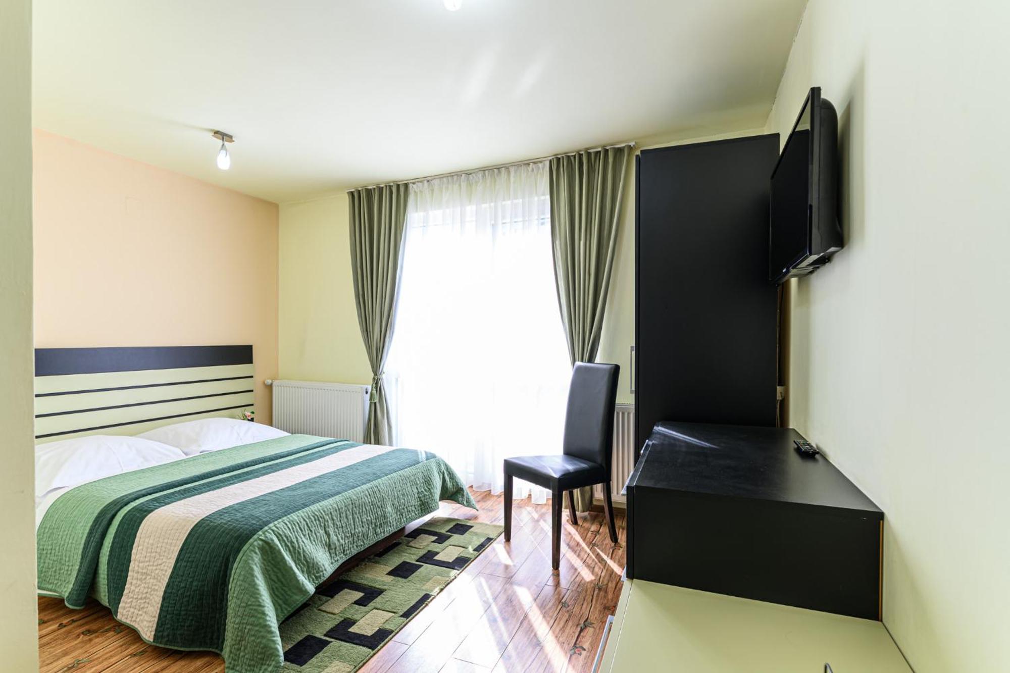 Hotel Casa Ramino Buşteni Zewnętrze zdjęcie