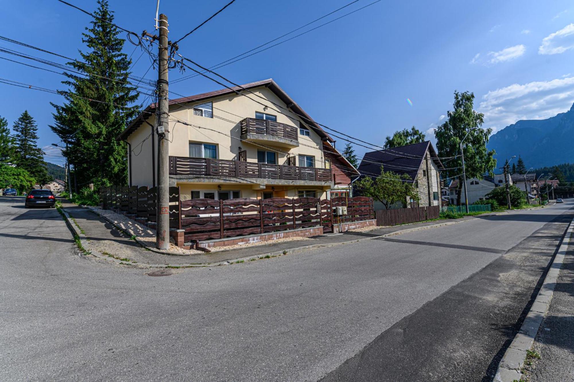 Hotel Casa Ramino Buşteni Zewnętrze zdjęcie