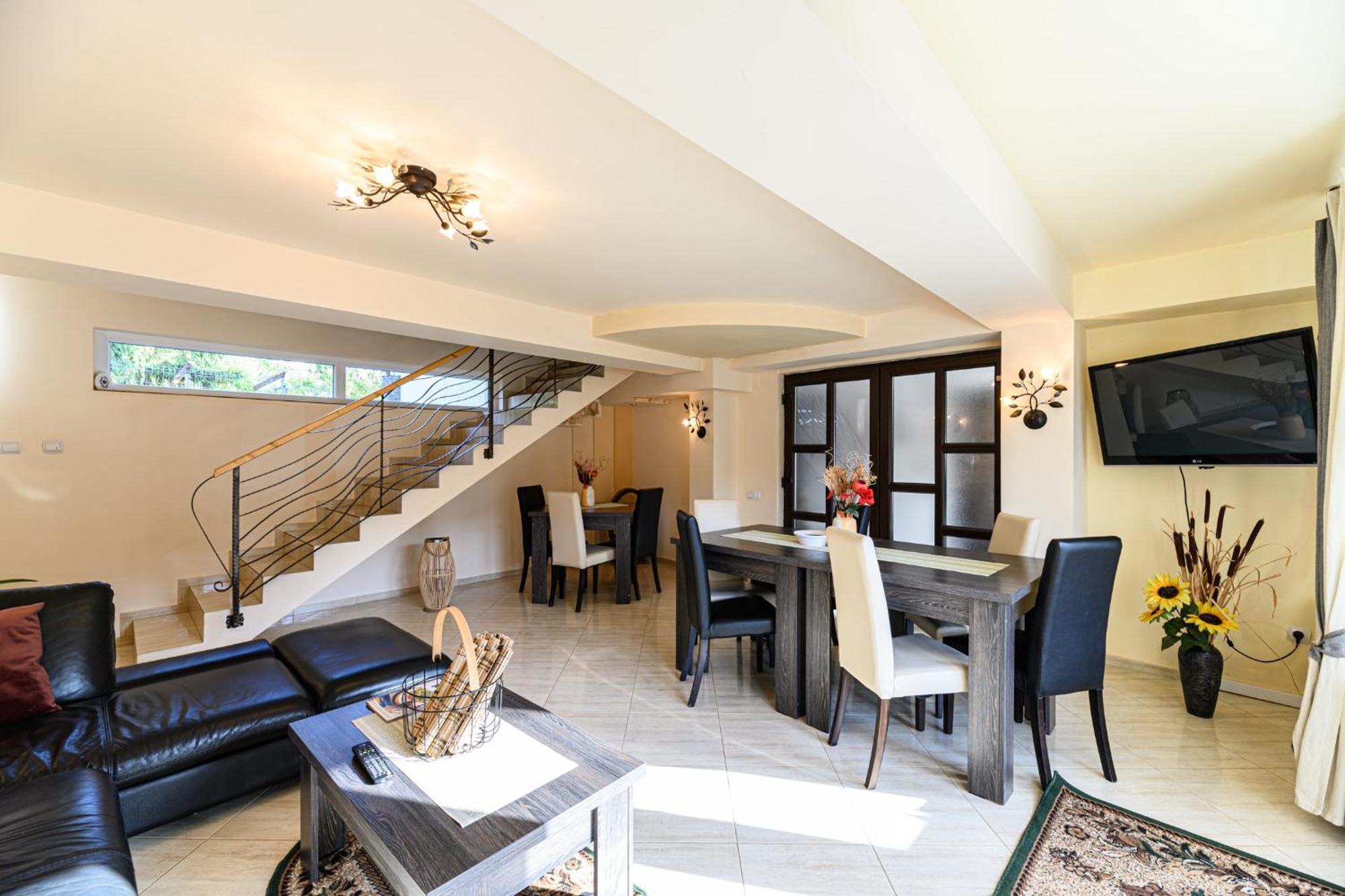 Hotel Casa Ramino Buşteni Zewnętrze zdjęcie