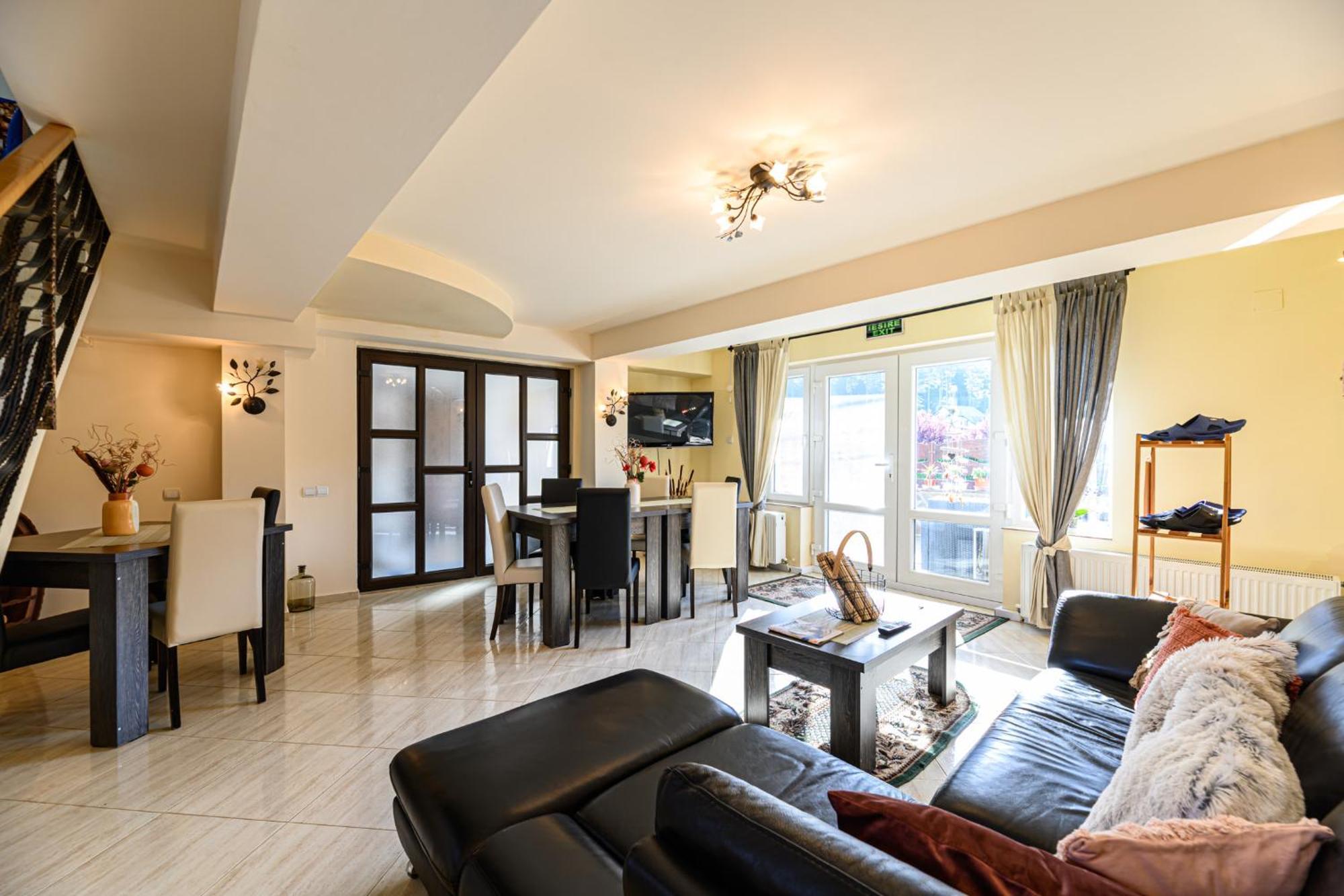 Hotel Casa Ramino Buşteni Zewnętrze zdjęcie