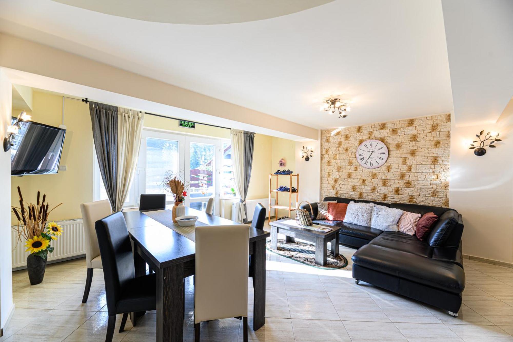 Hotel Casa Ramino Buşteni Zewnętrze zdjęcie