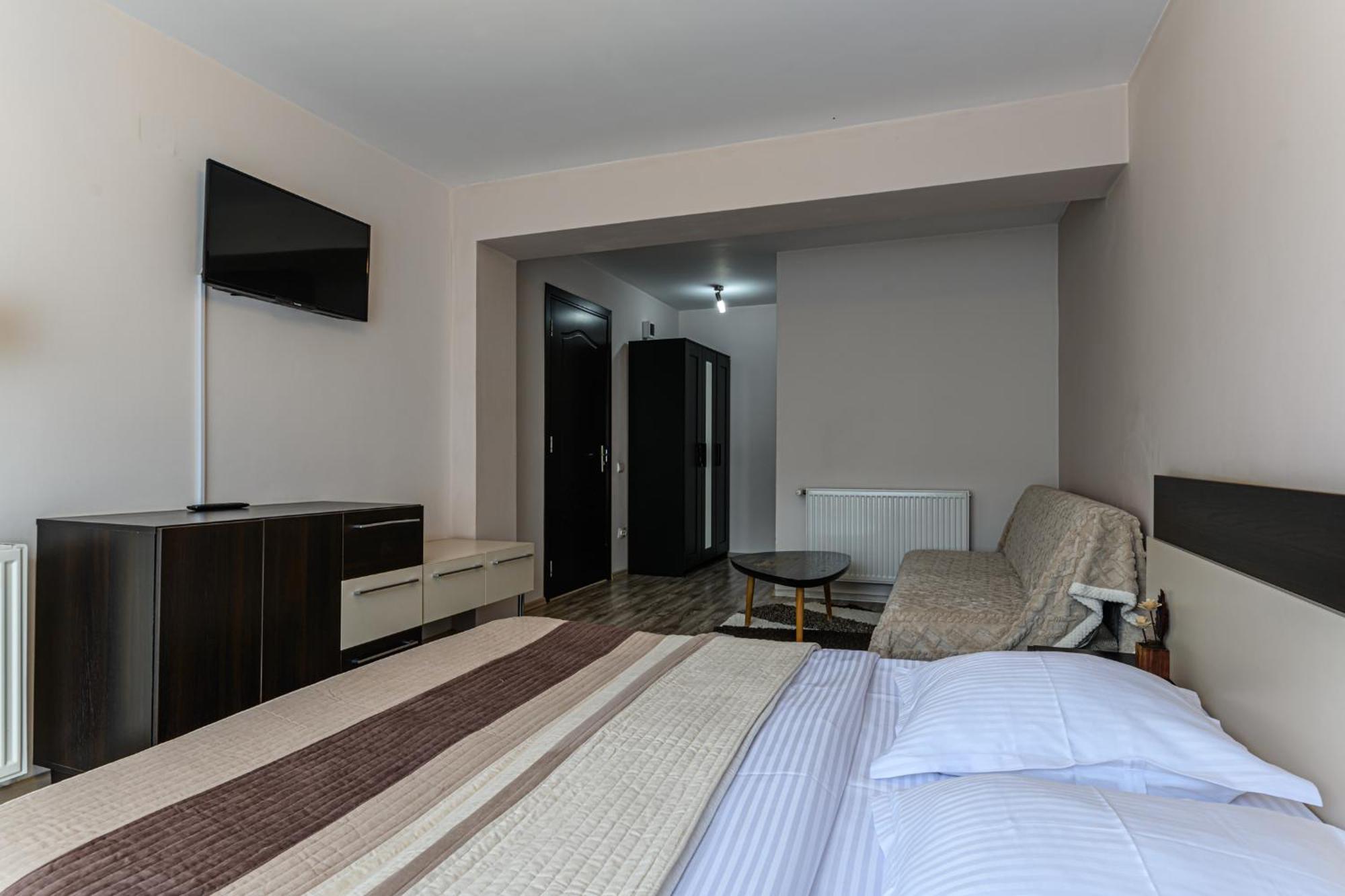 Hotel Casa Ramino Buşteni Zewnętrze zdjęcie