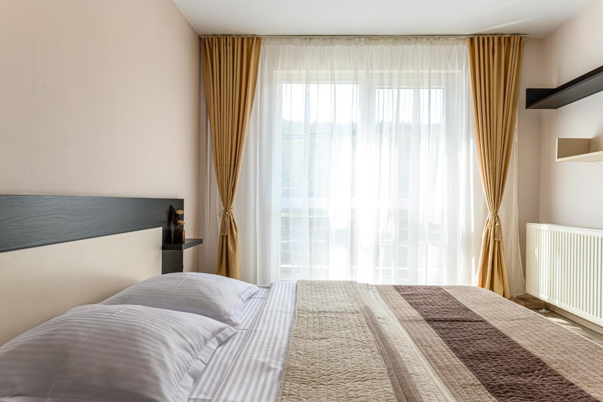 Hotel Casa Ramino Buşteni Zewnętrze zdjęcie