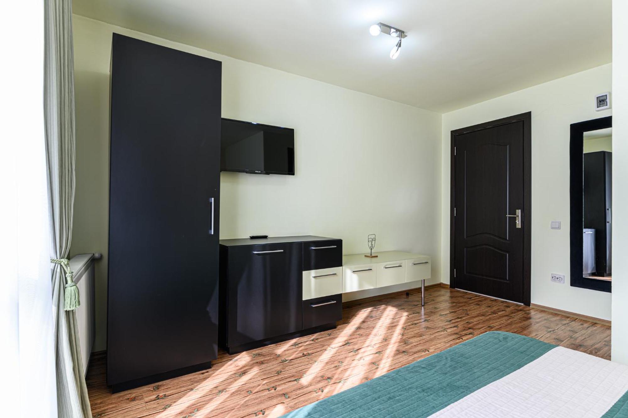 Hotel Casa Ramino Buşteni Zewnętrze zdjęcie